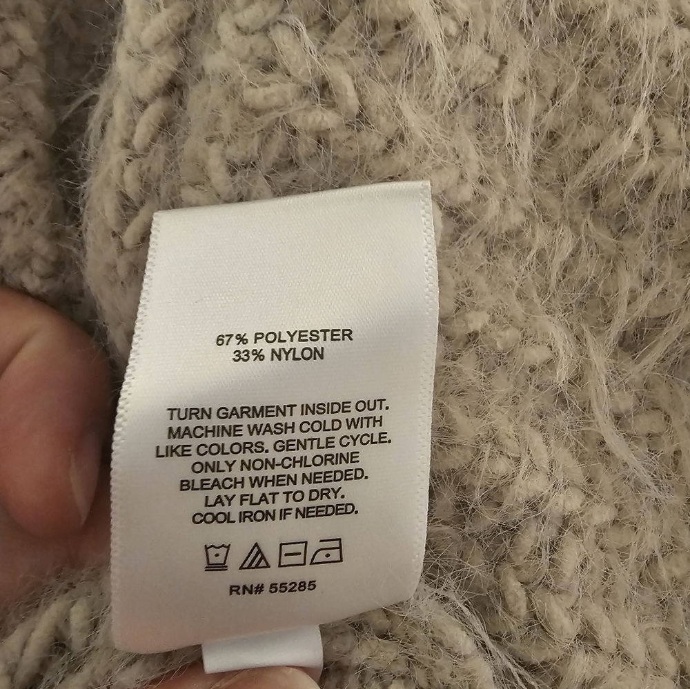 Express Sweater - Picture 3 of 3